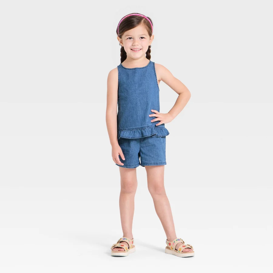 Toddler girls tank with back bow details paired with denim wash shorts